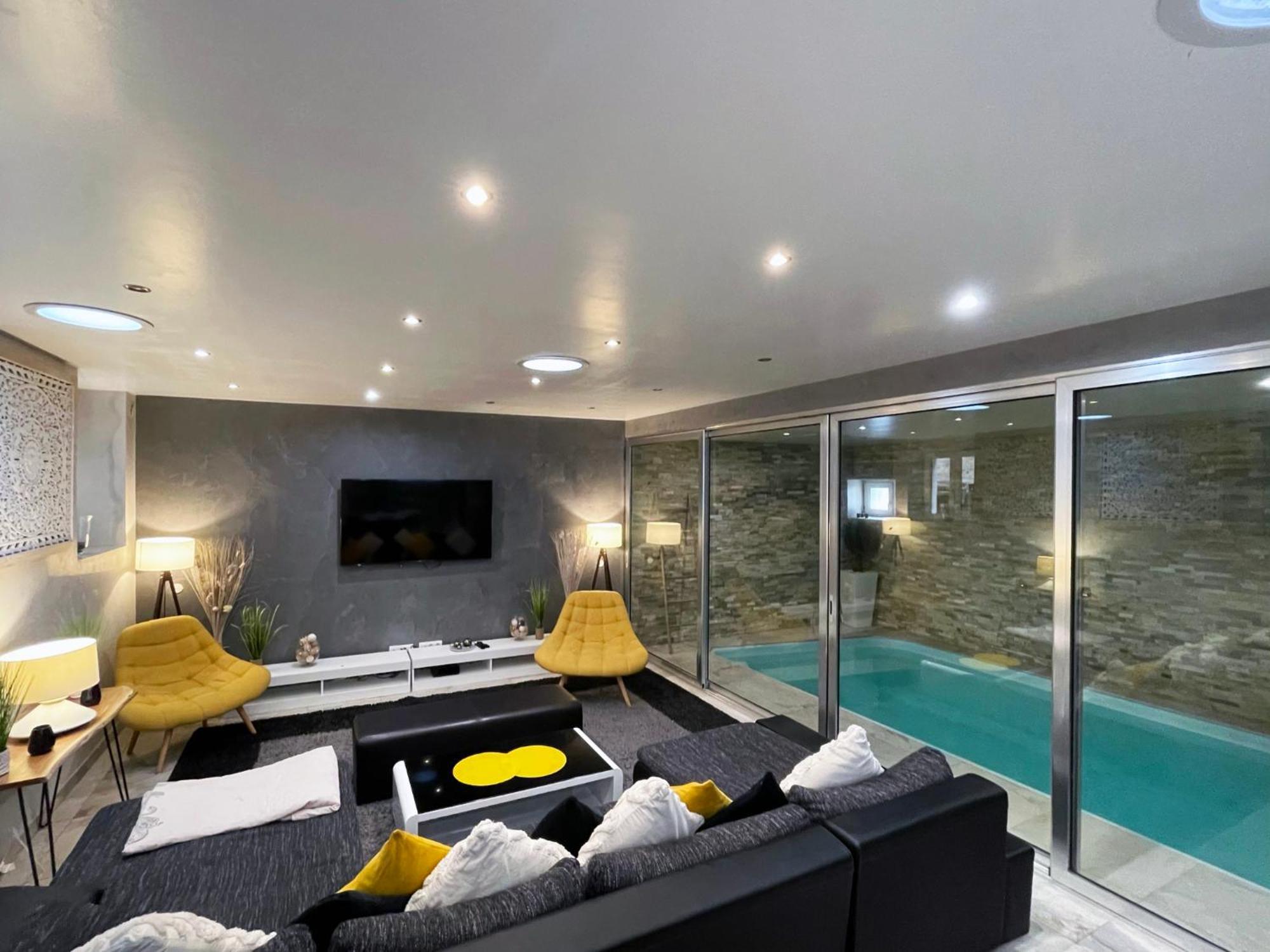 Appartement Standing Piscine Interieur Privatisee . Mutzig Luaran gambar